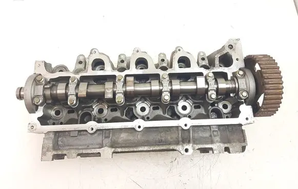 Nissan NV200 Engine head 110428257R