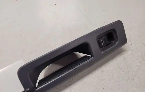 Volvo S40 Electric window control switch 8679477 30658449