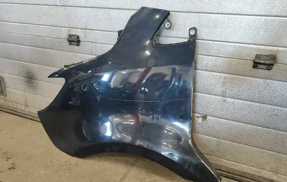Mercedes-Benz Sprinter W907 W910 Fender A9108810100