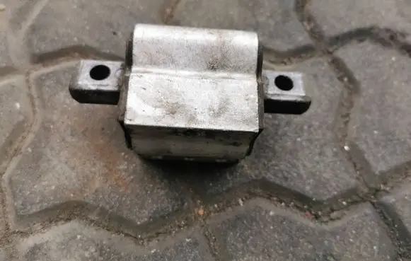 Mercedes-Benz CLK A209 C209 Gearbox mount 