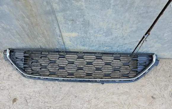 Citroen C3 Front bumper lower grill 9803502677