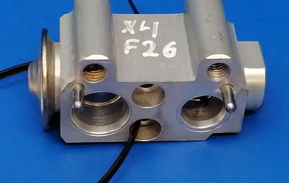 BMW X4 F26 Air conditioning (A/C) expansion valve 9226078 922607802 6411922607802