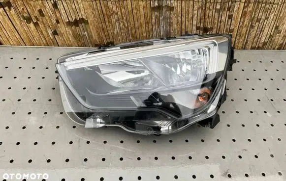 Opel Combo E Headlight/headlamp 9816826080 90145357 9014535756XC