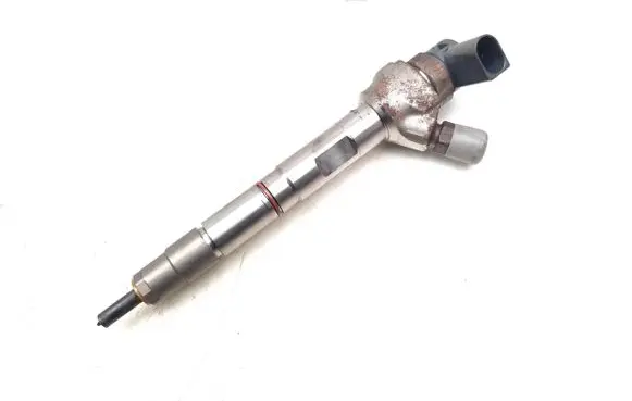 Audi A5 Fuel injector 04L130277AE 0445110471