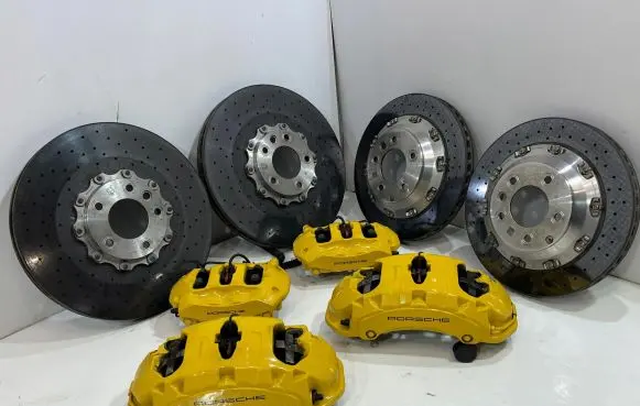 Porsche Cayenne (92A) Brake discs and calipers set 7P5615301L