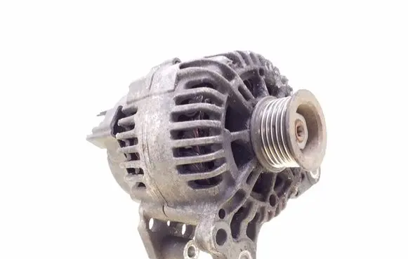 Volkswagen Golf V Generator/alternator 03C903023B