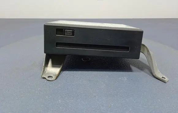 Cadillac SRX Radio/CD/DVD/GPS head unit 8684148060