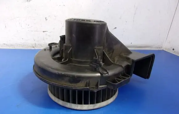 Volkswagen Polo Heater fan/blower 6Q1820015C