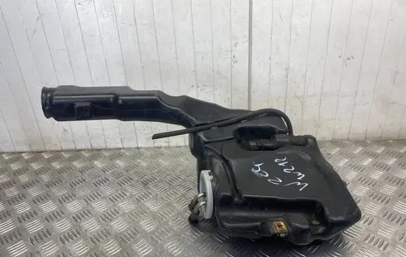 Mercedes-Benz E W212 Windshield washer fluid reservoir/tank A2048601860