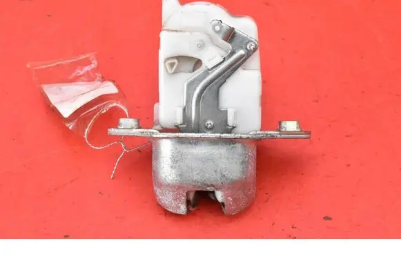 Subaru Outback Tailgate/trunk/boot lock/catch/latch 