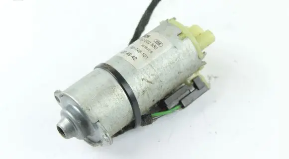 Mercedes-Benz S W221 Seat adjustment motor A2208204942 0130002580