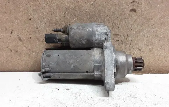 Volkswagen Golf VI Starter motor 0AM911023K