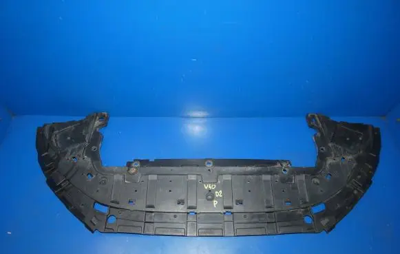 Volvo V40 Front bumper skid plate/under tray 31283742 BP8BB