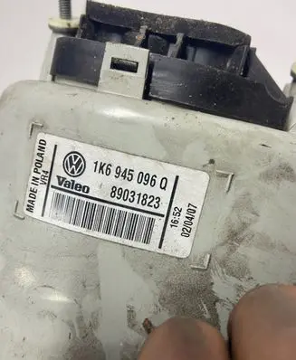 Volkswagen Golf V Rear/tail lights 1K6945096Q 89031823
