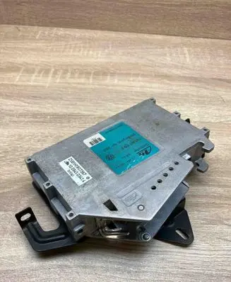 Volkswagen Golf III ABS control unit/module 1H0907379B 3X5313