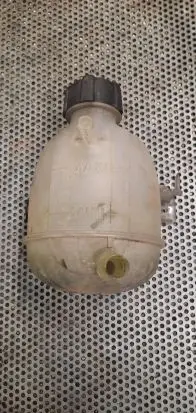 Renault Kangoo I Coolant expansion tank/reservoir 8200686355