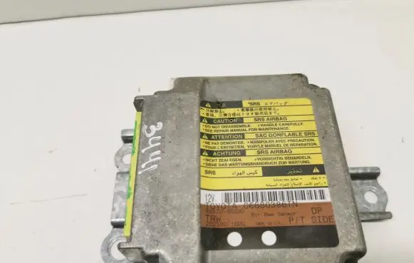 Toyota Avensis T220 Airbag control unit/module 8917005030