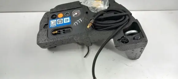 Opel Corsa D Tire air pump compressor 