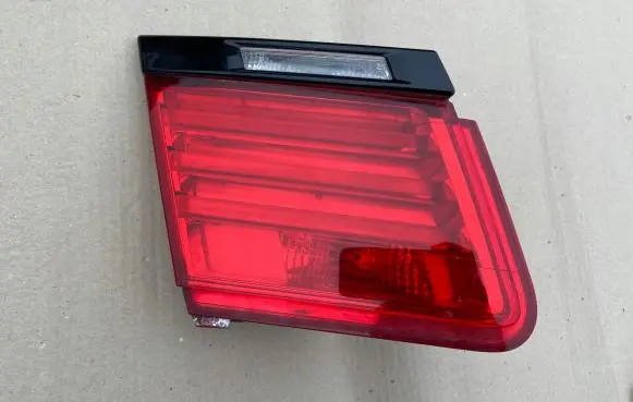 BMW 7 F01 F02 F03 F04 Tailgate rear/tail lights 7182205