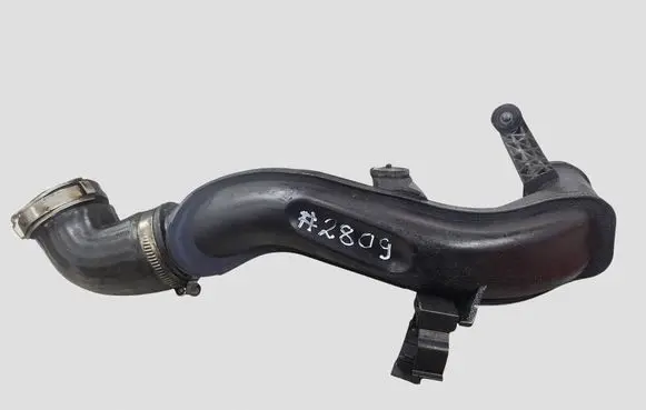 Volkswagen PASSAT B6 Intercooler hose/pipe 5N0145770A 0281002401 038906051C