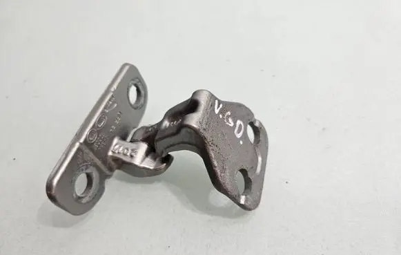 Land Rover Evoque I Rear door upper hinge 