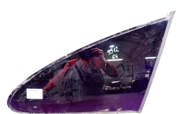 Honda CR-V Rear side window