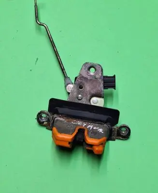 Skoda Octavia Mk1 (1U) Loading door lock 
