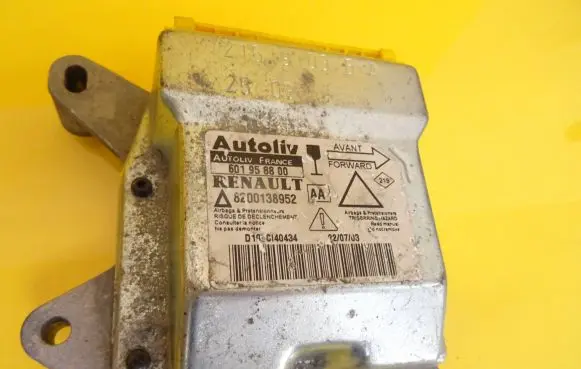Renault Laguna II Airbag control unit/module 601958800 8200138952