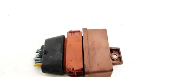 Citroen Berlingo Fuel injection pump control unit/module 240109