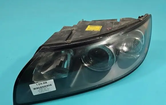 Volvo S40 Headlight/headlamp 30698801 IMPRK1574028