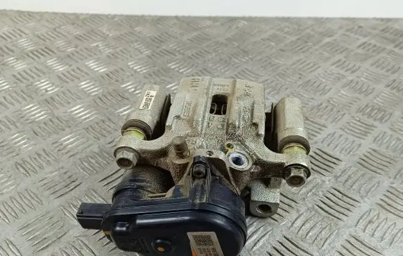 Hyundai Kona I Rear brake caliper 52701CM100