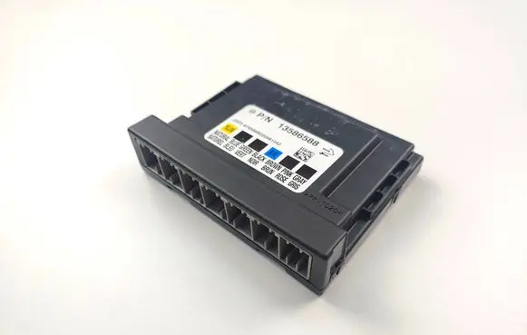 Opel Astra J Comfort/convenience module 13586588 RGC10370