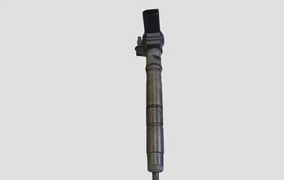 Audi A3 S3 8P Fuel injector 0445116030 AARETINDG 090109000909