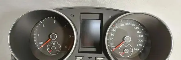 Volkswagen Golf VI Speedometer (instrument cluster) 5K0920860E VDD02414