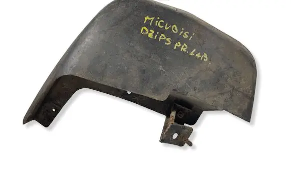 Mitsubishi Pajero Front mudguard MR437596