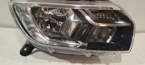 Renault Sandero II Headlight/headlamp 260103933R 260103933R00002