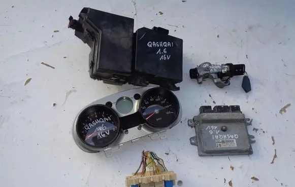 Nissan Qashqai Engine control unit/module ECU MEC93600B1