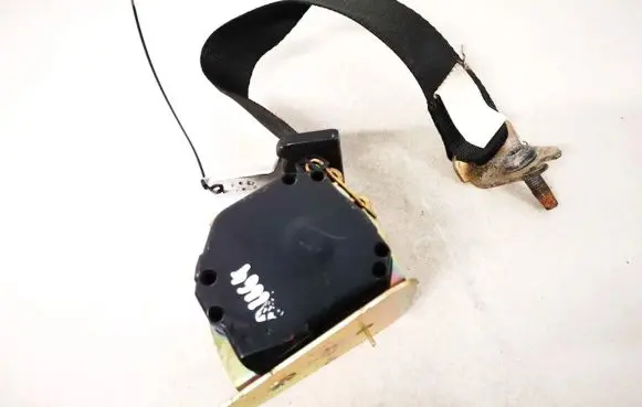 Ford Focus Rear seatbelt t4368t4369