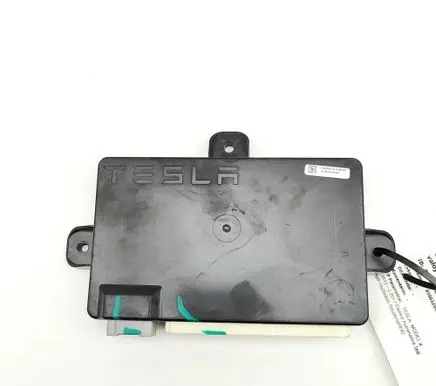 Tesla Model X Door control unit/module 104549010D