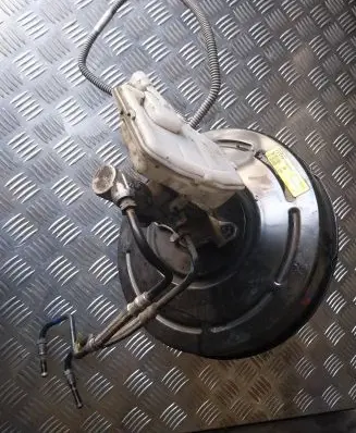Opel Vivaro Brake booster 472101336R 93453012