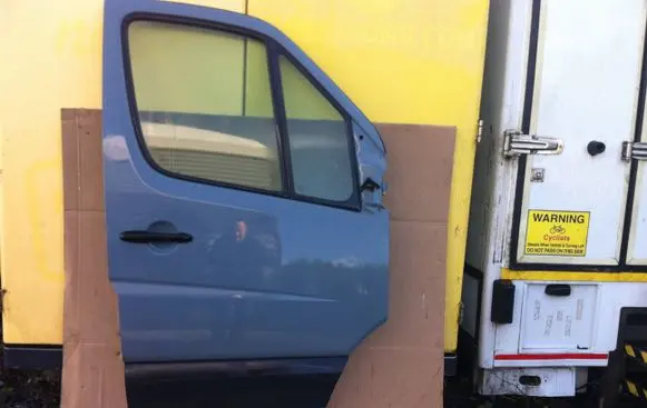 Volkswagen Crafter Front door