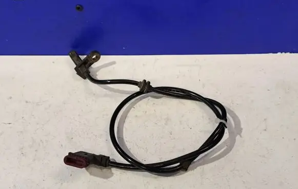 Mercedes-Benz S W221 ABS rear brake sensor A2215400117