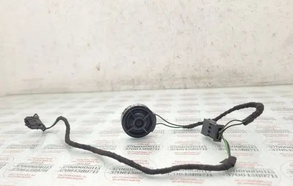 Audi A6 S6 C5 4B Front door high frequency speaker 4B0035399C