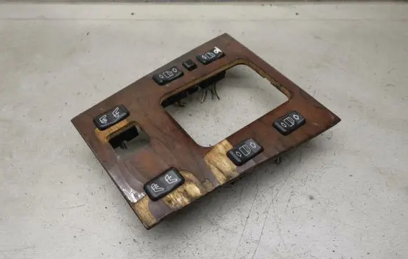 Mercedes-Benz C W202 Electric window control switch 2028205210 1408212851 2028205310