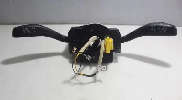Skoda Fabia Mk2 (5J) Light switch