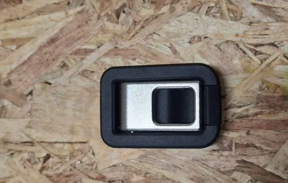 Lexus CT 200H Other interior part 6631030010