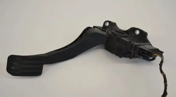 Ford Mondeo MK IV Accelerator throttle pedal 6G929F836MD