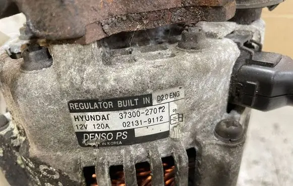 Hyundai Tucson JM Generator/alternator 3730027012 021319112