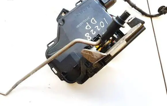 Audi A4 S4 B6 8E 8H Front door lock 4b1837016e
