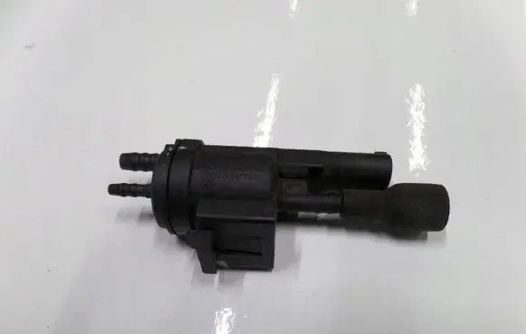 Mercedes-Benz CLK A209 C209 Valve vacuum 0025401497